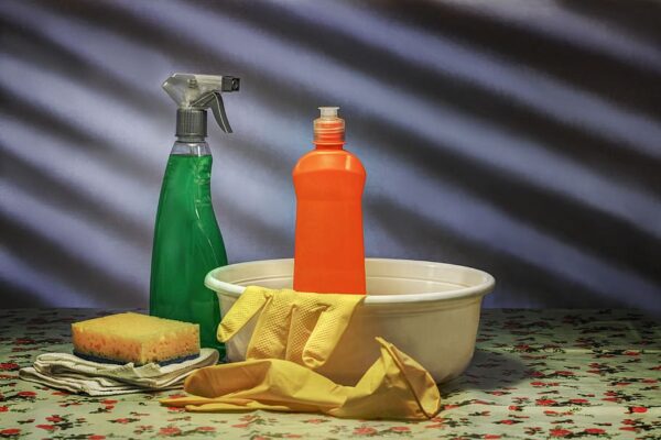 Guía para limpiar el hogar de forma natural con vinagre y azúcar